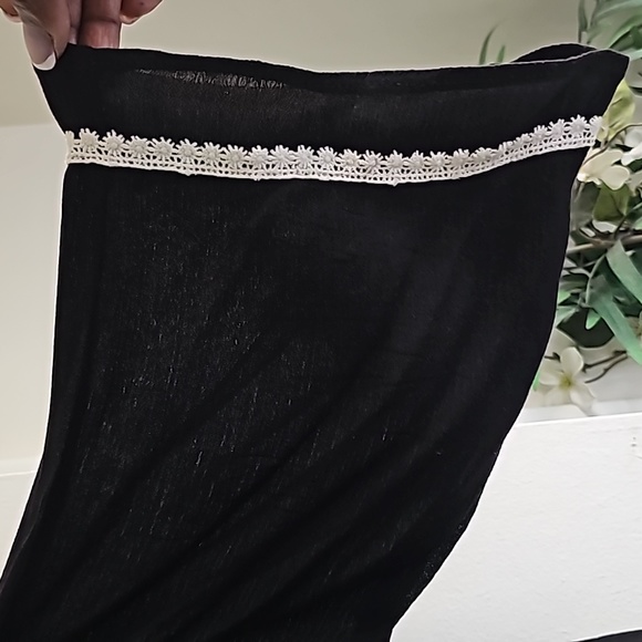 🟡XHILARATION Cold-Shoulder Tunic (Black, L) - Picture 4 of 11